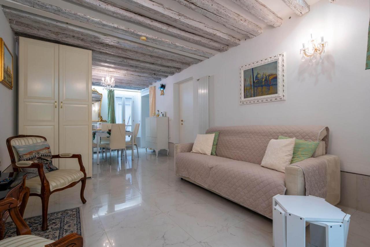 Loving In Venice, 5 Stars Exterior photo